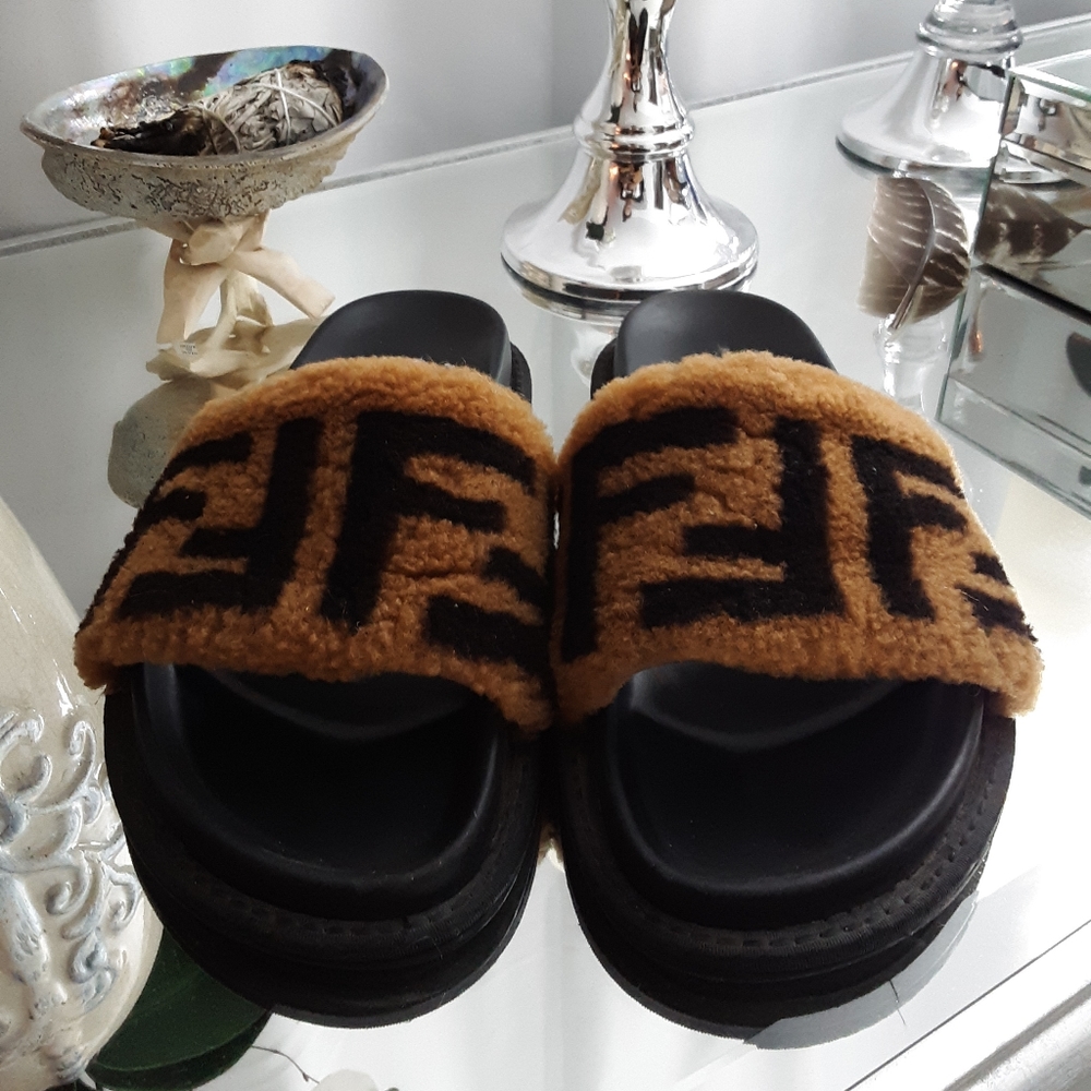 Fendi slides